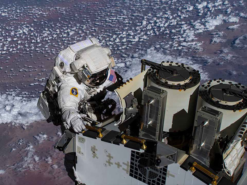benefits-extreme-space-environment Benefits of Space - Extreme Environmental Conditions
