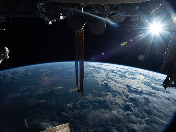 Wishing us all a good morning on Feb. 21, 2019, from aboard the International Space Station, astronaut Anne McClain wrote on Twitter: Good morning to our beautiful world, and to all the beautiful people who call it home! #TeamHuman