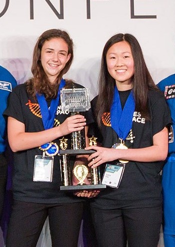 Elizabeth Reizis (left), New York high school student, and Sophia Chen (right), Washington high school student, winners of the 2017 Genes in Space competition