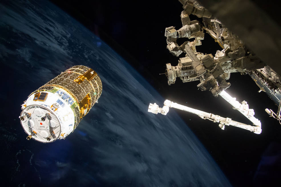 The Japan Aerospace Exploration Agencys (JAXA) unpiloted H II Transport Vehicle 6 (HTV 6) makes its final approach to the International Space Station Dec. 13, 2016.