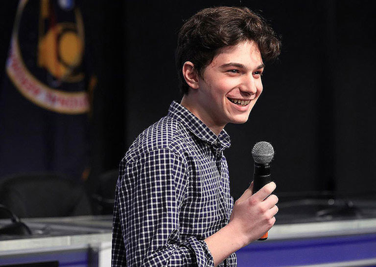 Julian Rubinfien genes in space squarish