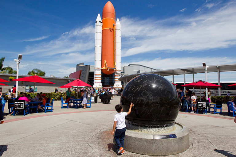 2. The Visitor Complex was calm in the morning, but traffic quickly intensified as thousands of visitors arrived to view the launch.