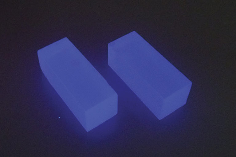 CLYC scintillator crystals under UV excitation