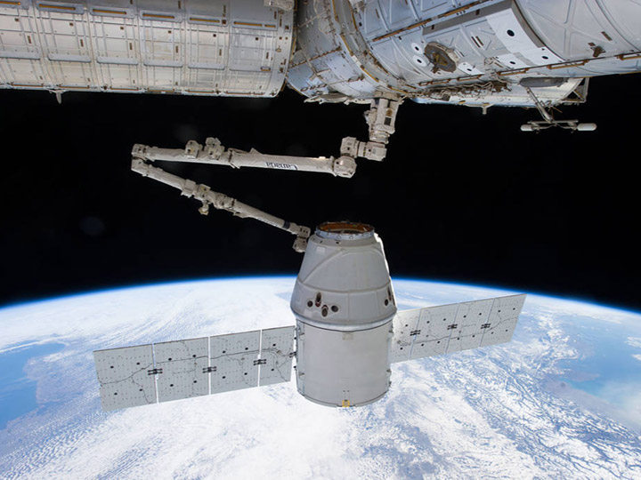 ISS034 E 060060 (3 March 2013) This is one of a series of photos taken by the Expedition 34 crew members aboard the International Space Station during the March 3 approach, capture and docking of the SpaceX Dragon.