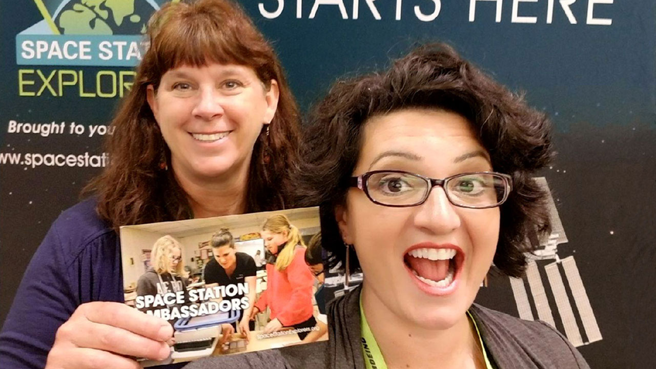Space Station Ambassadors Laurie Scheibner (left) and Nicole Sealey (right) shared their enthusiasm and expertise at the 2018 ISS Research and Development Conference.