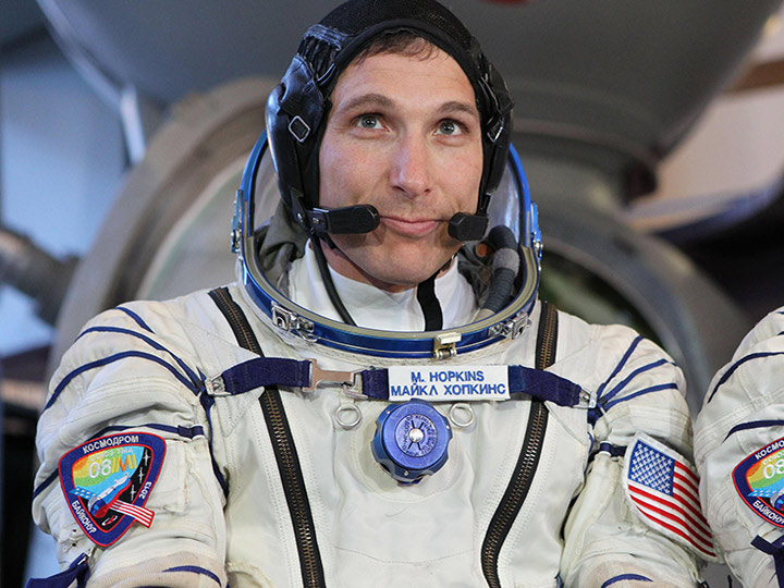 At the Gagarin Cosmonaut Training Center in Star City, Russia, Expedition 35 36 backup crew member Michael Hopkins of NASA answers questions from the news media as he and his crewmates prepare for a series of qualification simulations in Soyuz and Russian segment trainers.