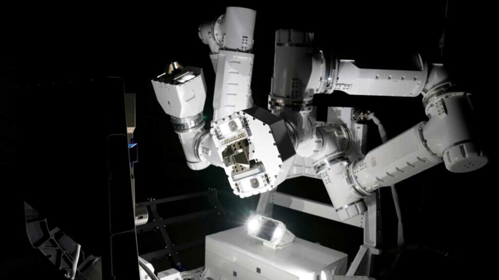 GITAI's S2 robotic arm system