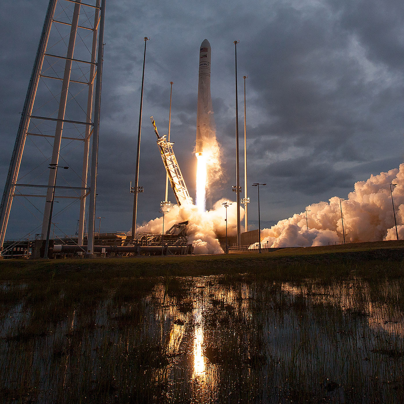 orbital crs8 launch
