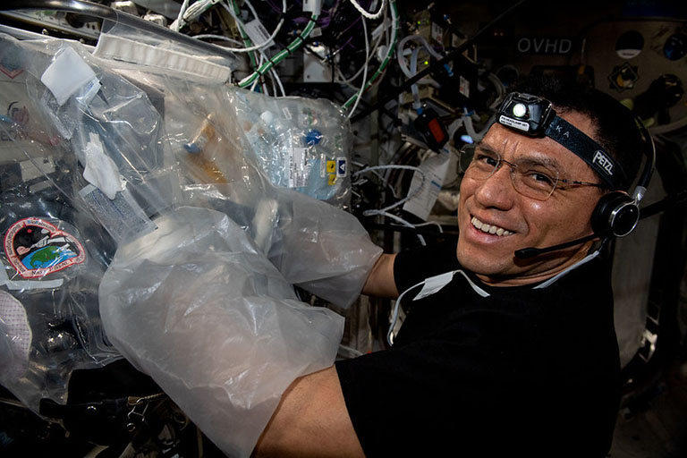 NASA astronaut Frank Rubio works on the BFF Meniscus invesitgation.