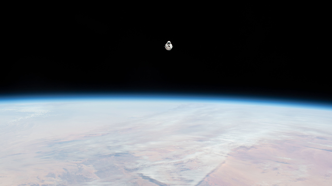 The Dragon spacecraft leaves the ISS heading back to Earth on 4.15.23