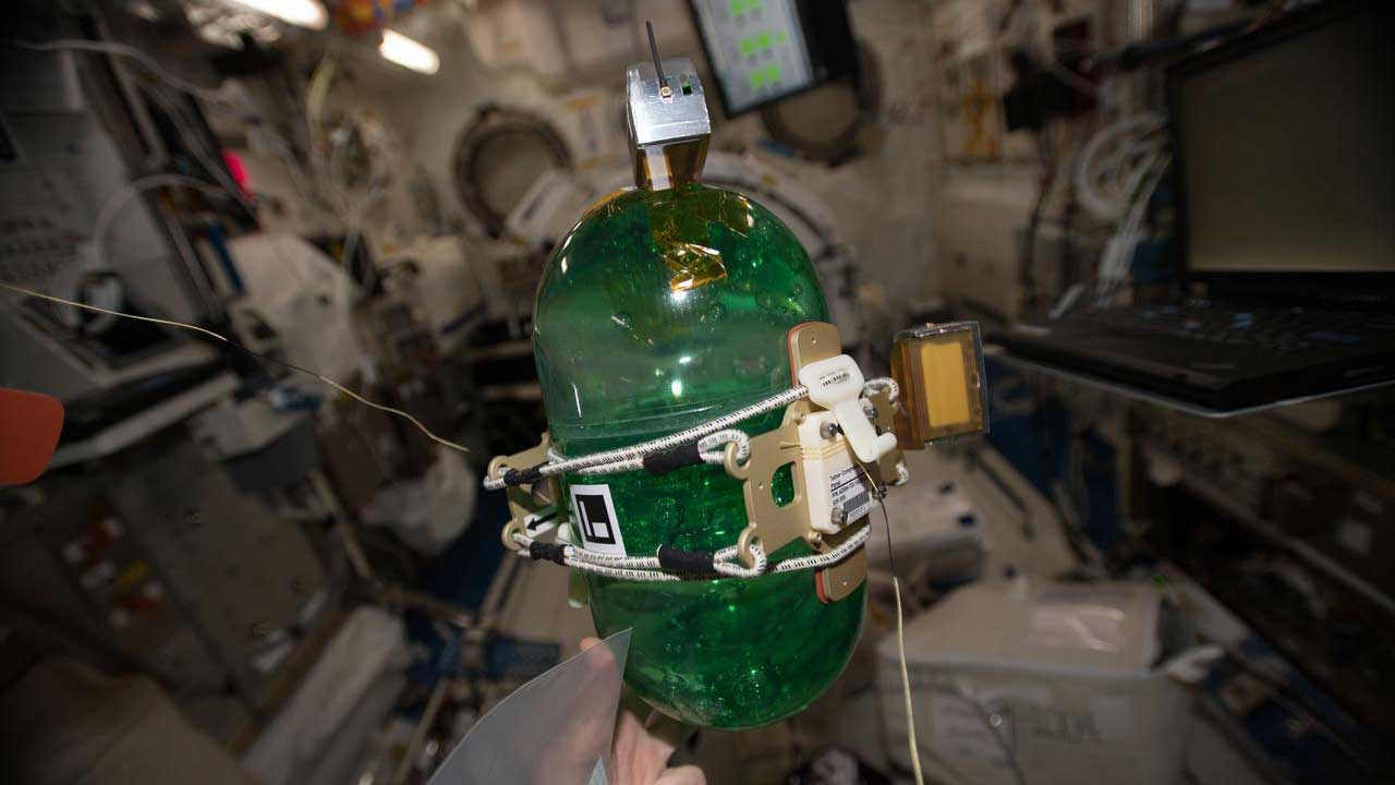 tech-demo-spheres-slosh A view taken aboard the International Space Station (ISS) during the set up of the SPHERES Tether Slosh experiment hardware.